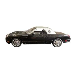 Maisto Special Edition Ford Thunderbird Black Diecast Model Car 1/18 Free Ship